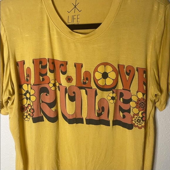 Life Clothing Co. Let Love Rule Tee- boho boutique t-shirt-Size Large - Picture 4 of 4
